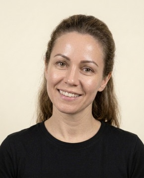Bad scan photo example: tilted head and smiling — illustrative AI rendering